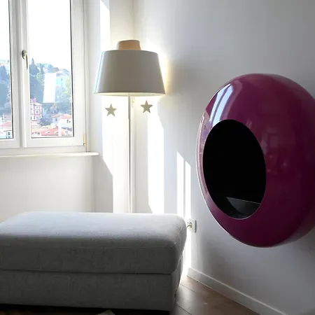 Casa Lumina - New 2025