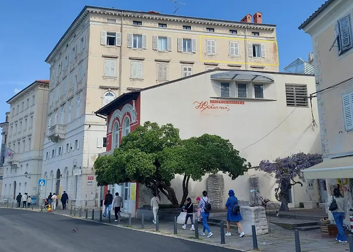 Casa Lumina Palazzo Πιράν