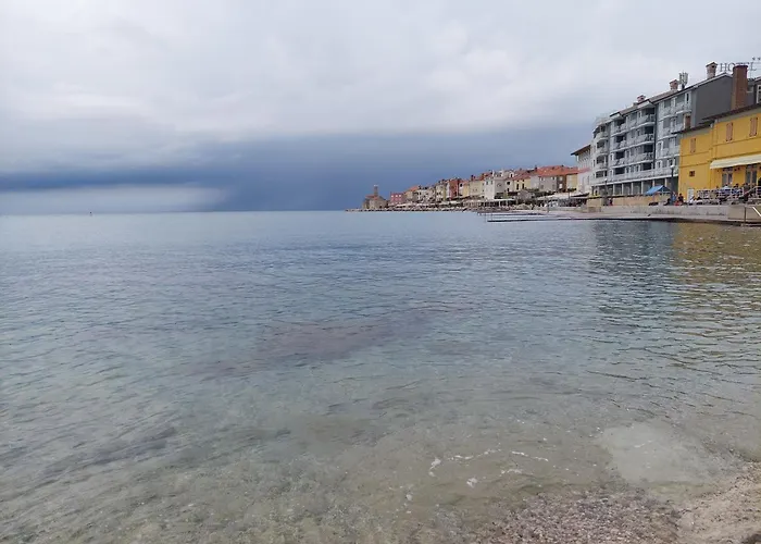 Casa Lumina Palazzo Διαμέρισμα Πιράν